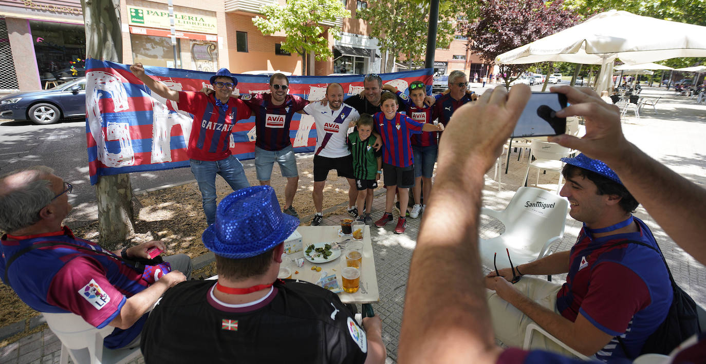 Fotos: La afición se vuelca con el Eibar