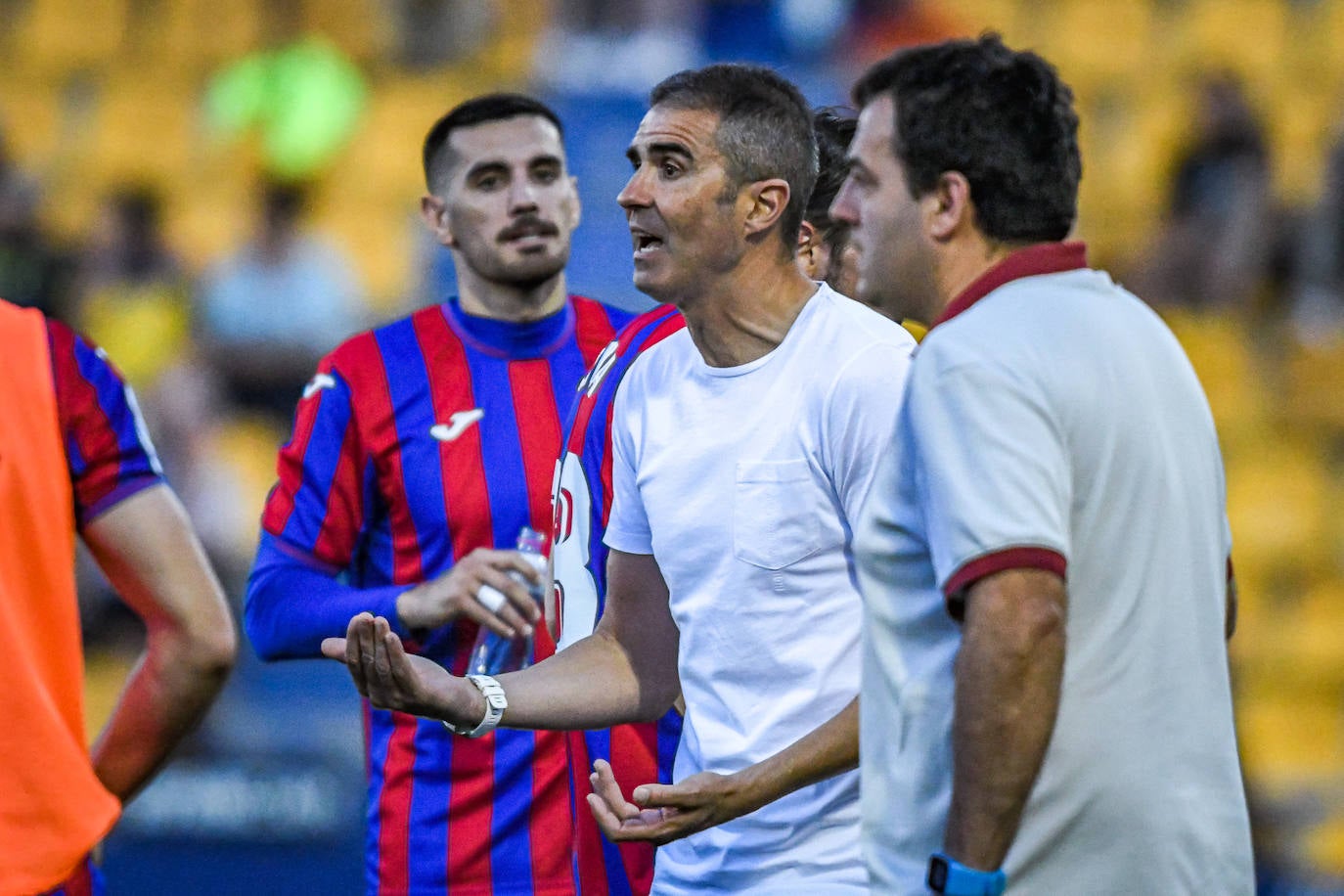 Fotos: Las imágenes del partido entre el Alcorcón y el Eibar