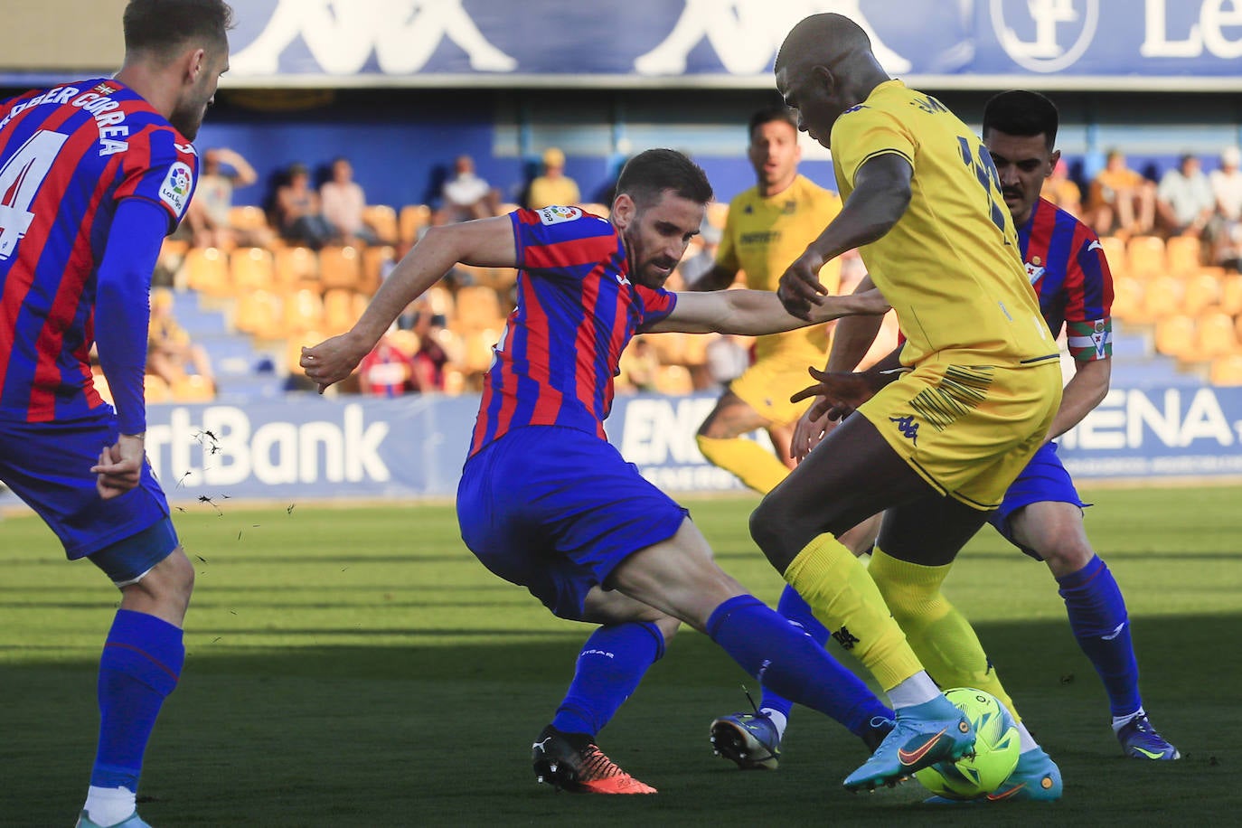 Fotos: Las imágenes del partido entre el Alcorcón y el Eibar