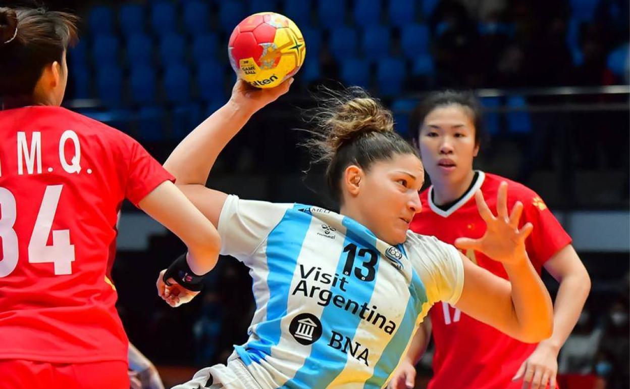 El Bera Bera se refuerza con Giuliana Gavilán.