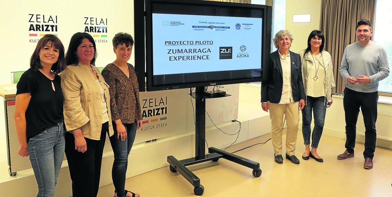 El proyecto piloto 'Zumarraga Azoka Experience' fue presentado ayer al mediodía en la casa de cultura Zelai Arizti.