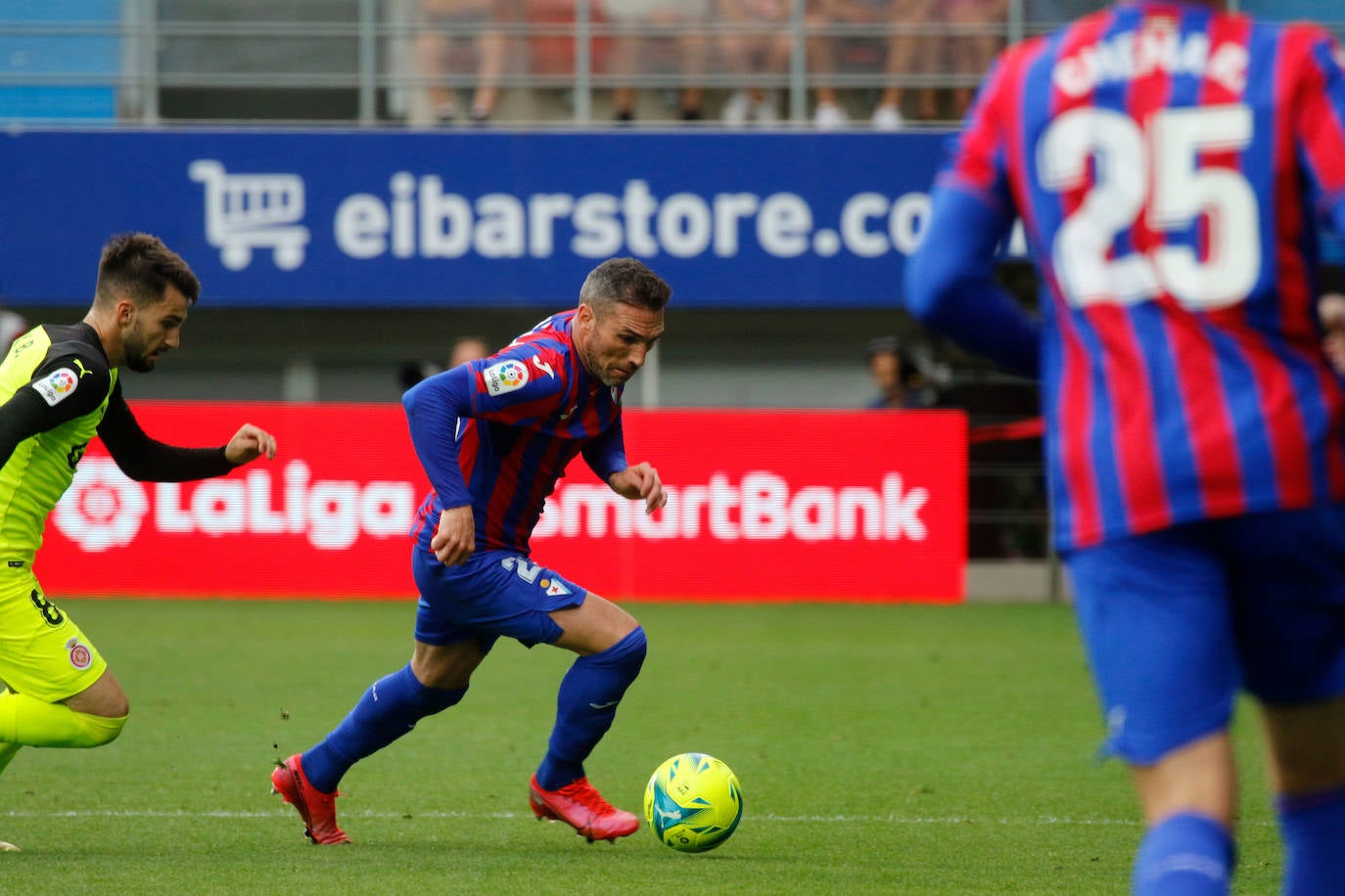 Fotos: Las mejores imágenes del Eibar-Girona