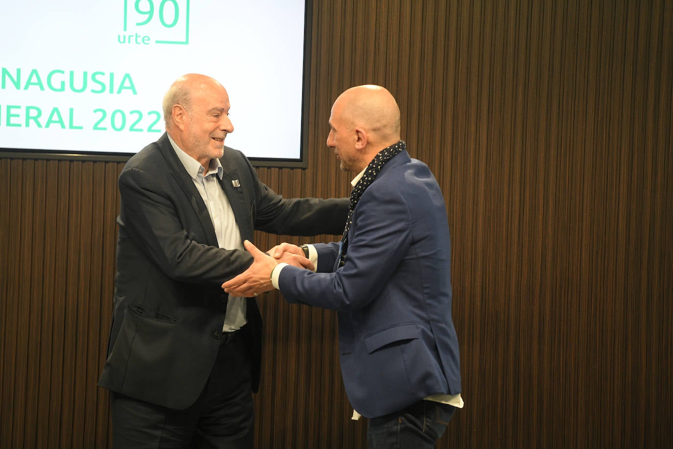 Fotos: La Federación Mercantil pide las instituciones «remar con el comercio en la misma dirección»