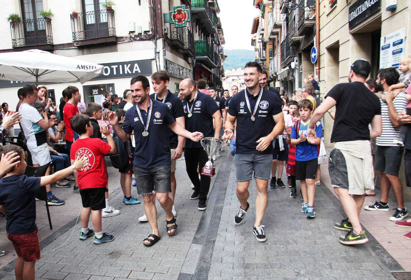 Recibimiento al Ampo Ordizia tras la consecución del subcampeonato liguero. 