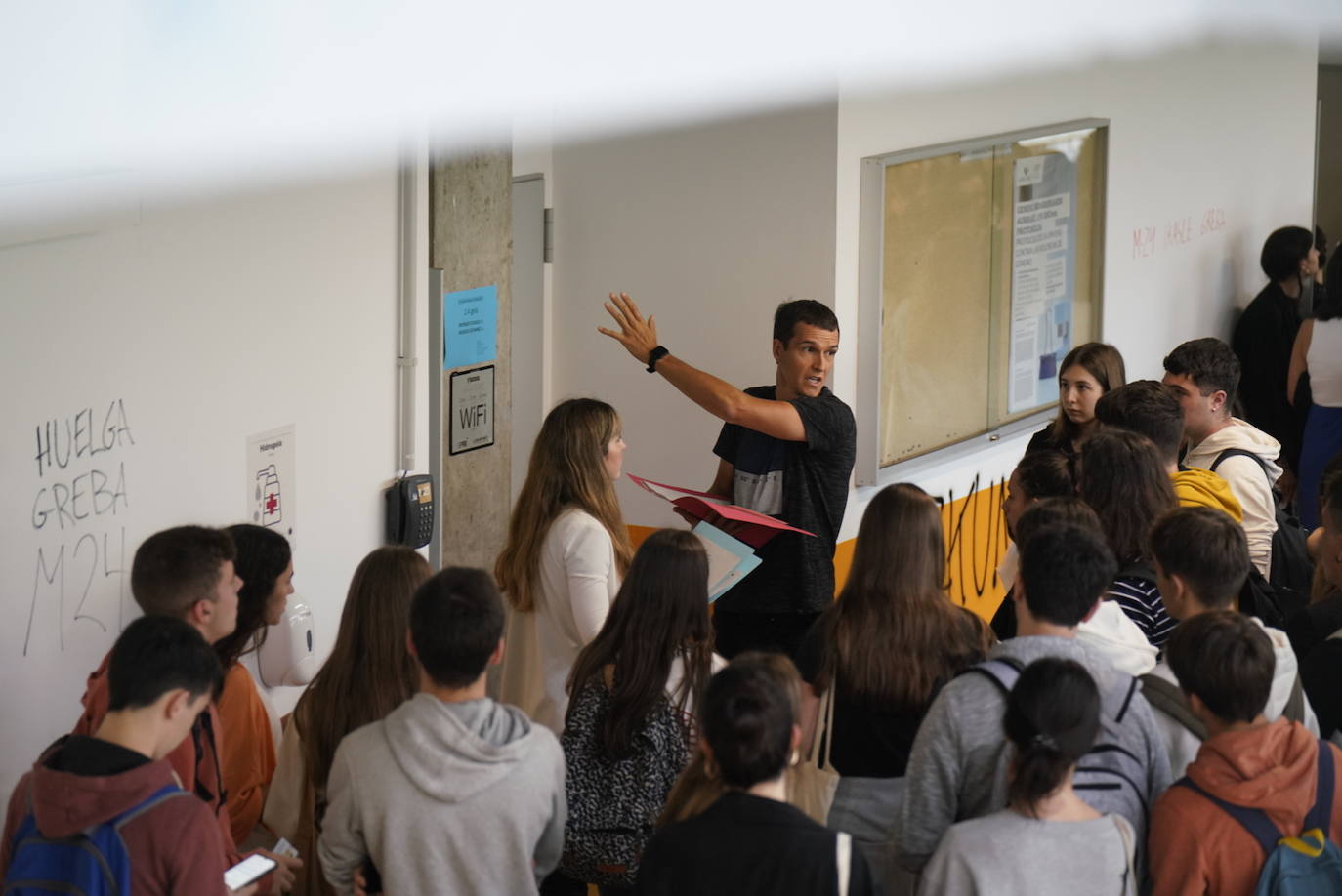 Fotos: 12.767 estudiantes vascos afrontan desde hoy la prueba de Selectividad