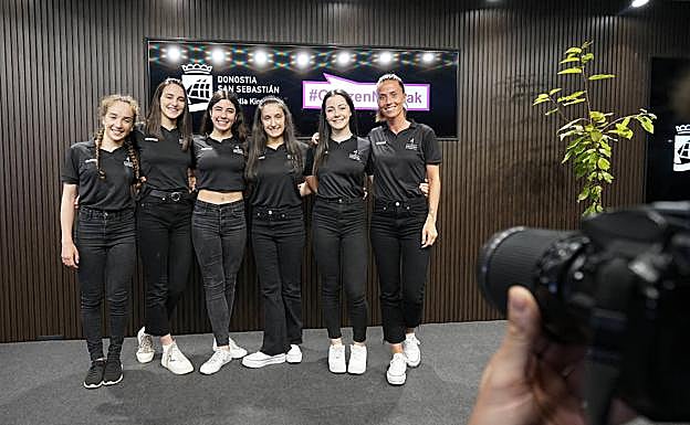 El equipo de gimnasia rítmica Donosti logró el bronce en el Campeonato de España por aparatos. 