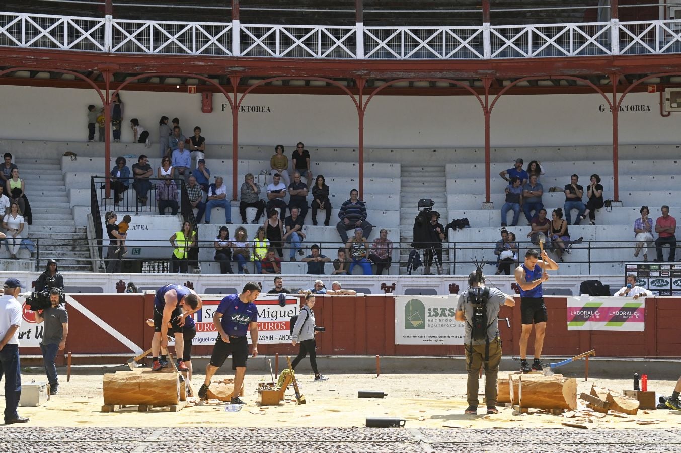 Ha invertido junto a Gorka Etxeberria 39 minutos y 45 segundos en la final del Pentatlón. 