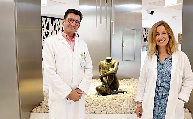 El doctor José Manuel Santos es especialista en cirugía plástica, estética y reparadora. 