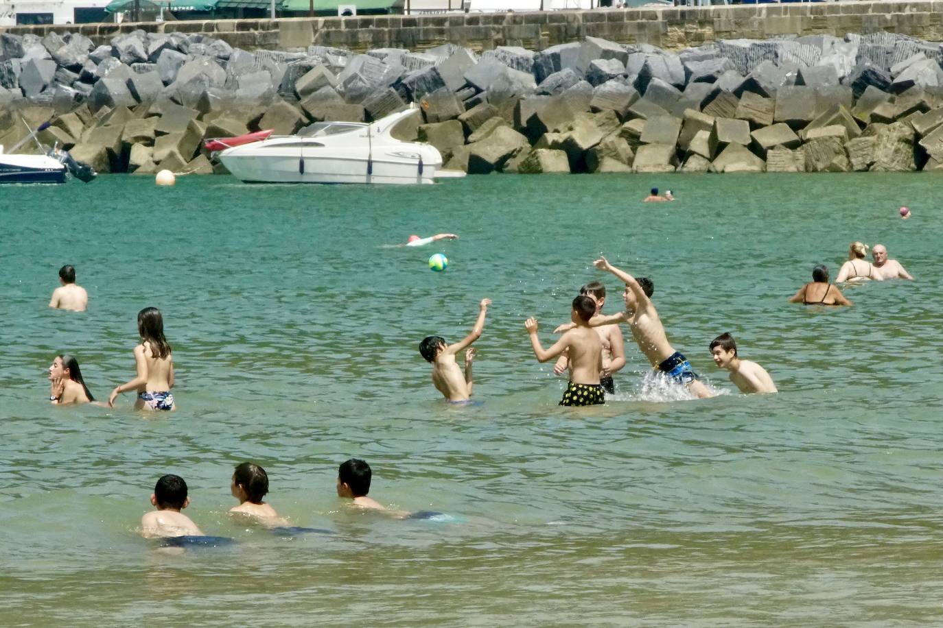 Fotos: Arranca la temporada de playas en Donostia