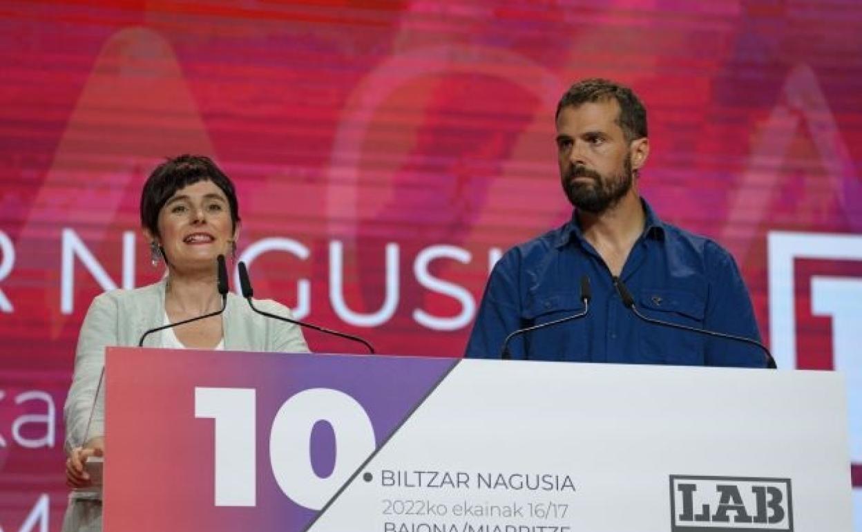 Garbiñe Aranburu e Igor Arroyo, hoy tras ser reelegidos. 