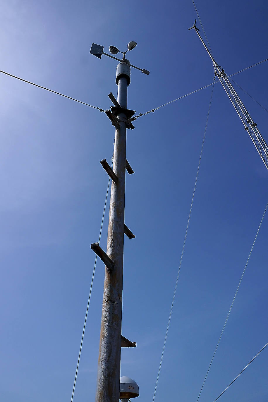 Fotos: A mano cada tres horas: así se mide la temperatura en Igeldo