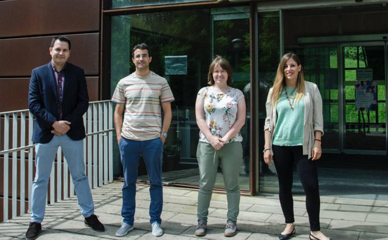 Proiektua gauzatuko duten ikertzaileak (ezkerretik eskuinera): Marcelo Calderón, Aitor Larrañaga, Ana Beloqui eta Sandra Camarero. 