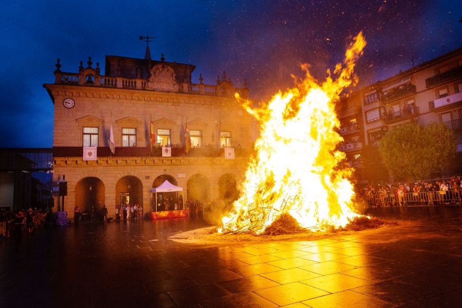 Fotos: Todo a favor en la primera noche de estos sanmarciales