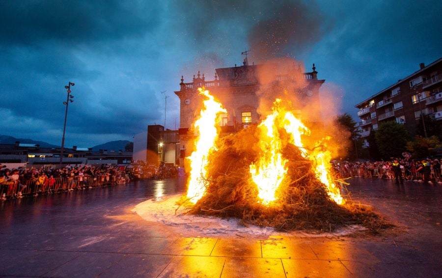 Fotos: Todo a favor en la primera noche de estos sanmarciales