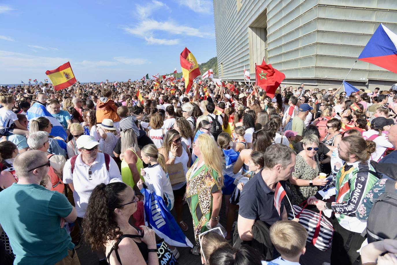 Fotos: Donostia acoge «el mayor evento mundial del baile»
