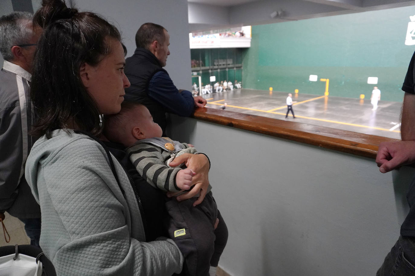 Fotos: Oiartzun pasa por encima de Azpeitia y se lleva el Interpueblos