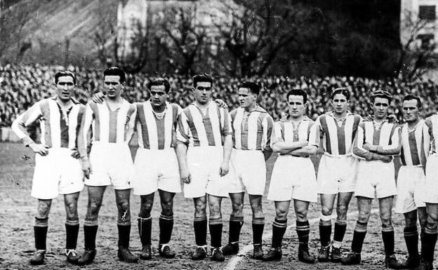 El equipo que participó en laLiga bajo el nombre de Donostia F. C en 1931, antes de medirse al Athletic en Atotxa. 