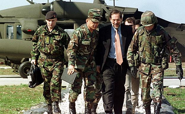 40 años de España en la OTAN: historia de una pirueta