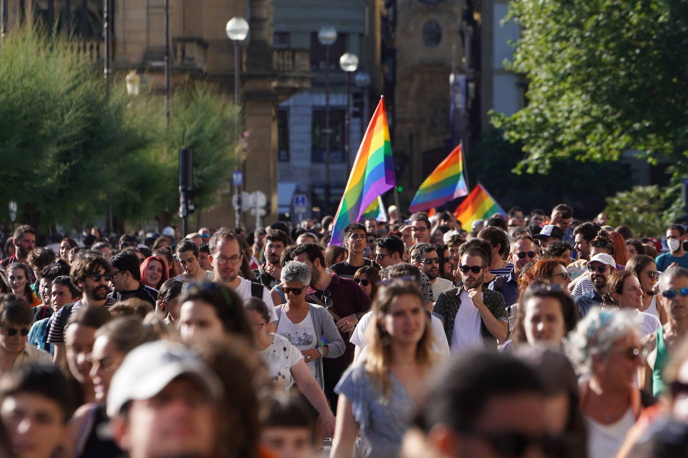 Fotos: Gipuzkoa arcoíris, entre la fiesta y la reivindicación
