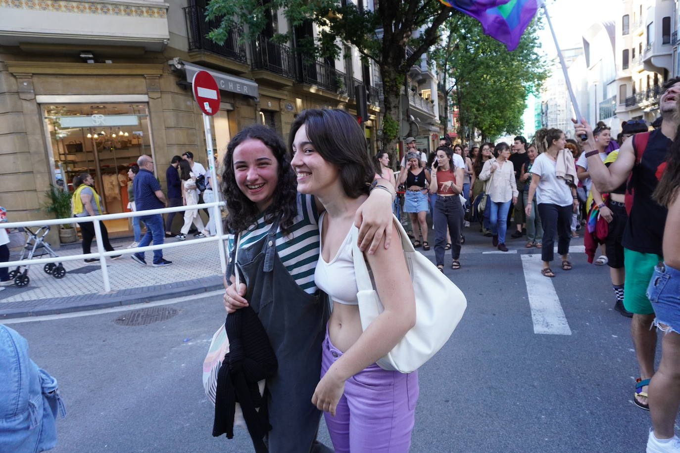 Fotos: Gipuzkoa arcoíris, entre la fiesta y la reivindicación