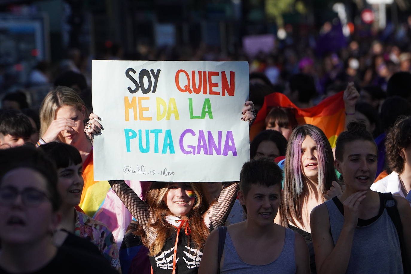 Fotos: Gipuzkoa arcoíris, entre la fiesta y la reivindicación
