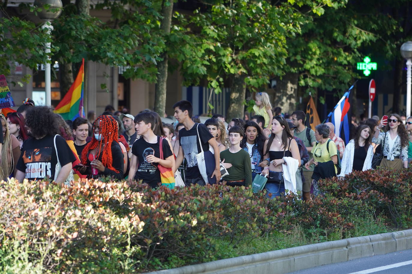 Fotos: Gipuzkoa arcoíris, entre la fiesta y la reivindicación