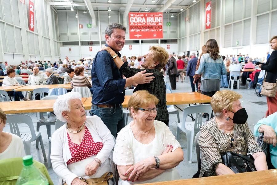 Fotos: Los mayores disfrutan de las fiestas