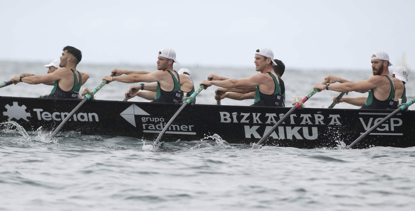 Fotos: Donostiarra no deja escapar su bandera
