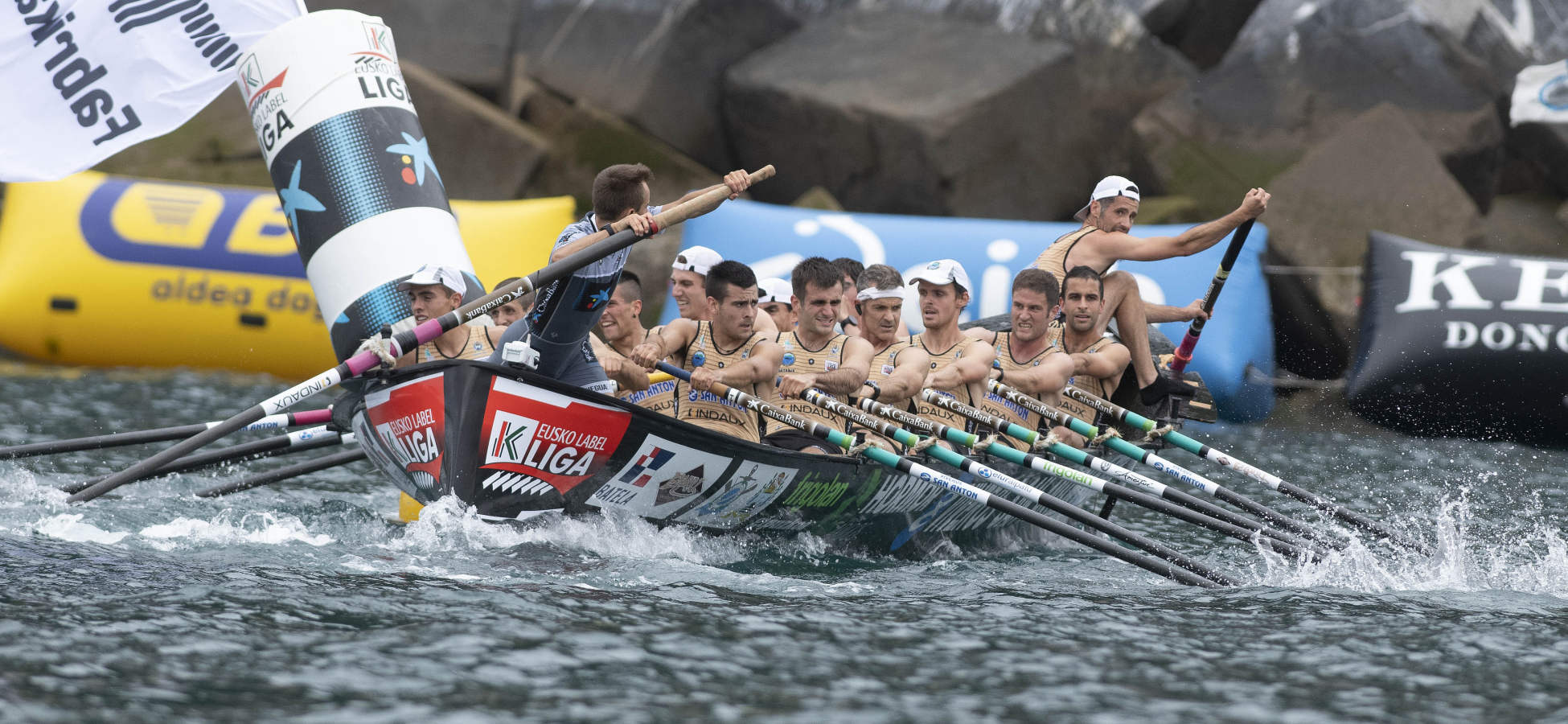Fotos: Donostiarra no deja escapar su bandera