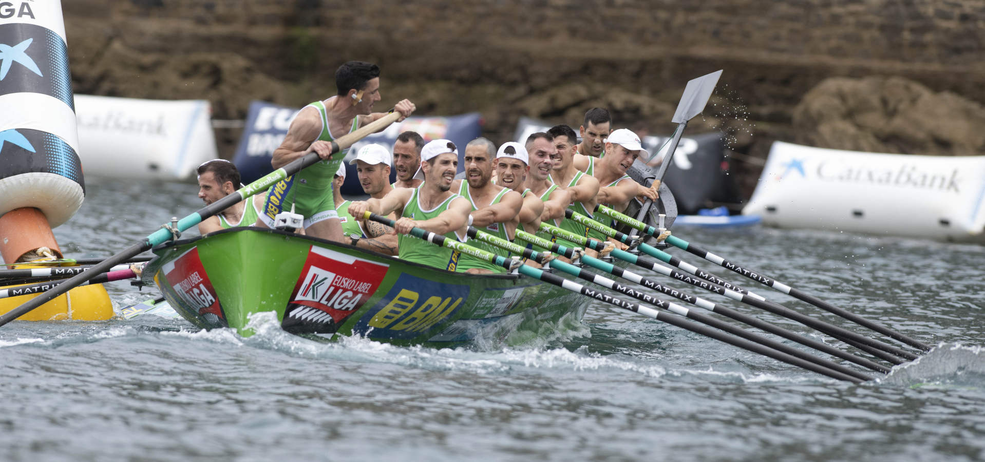 Fotos: Donostiarra no deja escapar su bandera