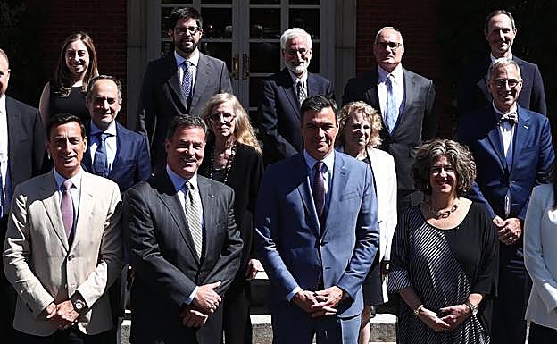 El Gobierno agrava su división por el gasto militar en un tenso Consejo de Ministros