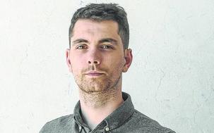 «Muchos de mis amigos no saben quién fue»