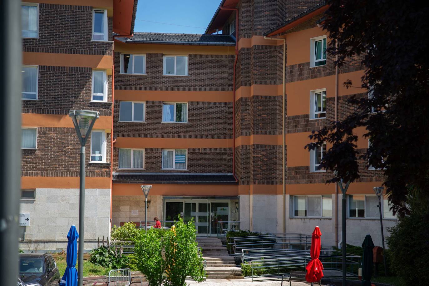 La residencia Zorroaga en Donostia es la que más contagios activos registra actualmente, con 20.