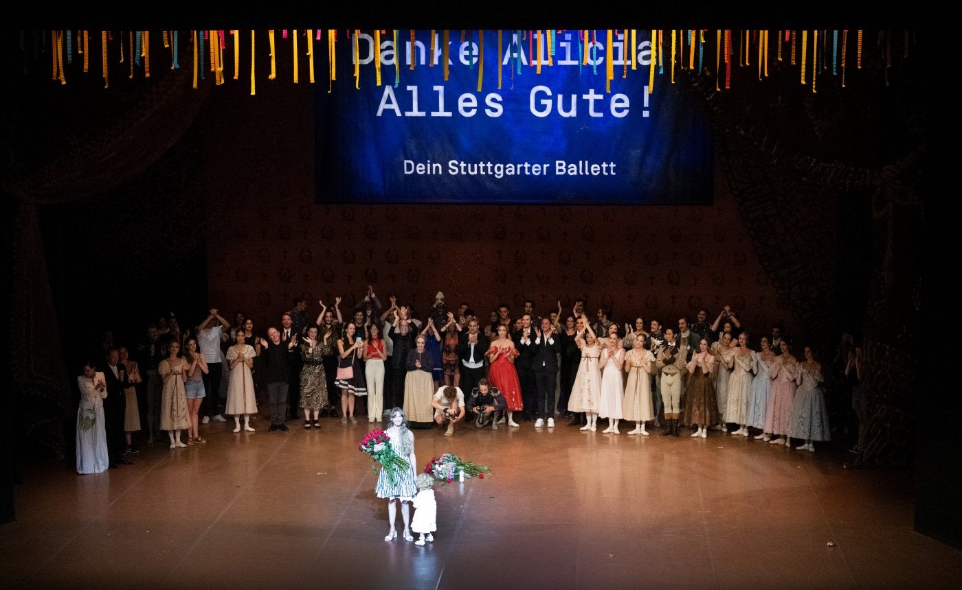 Alicia Amatriain, con su hija Haizea, recibió el reconocimiento del público y de sus compañeros. 