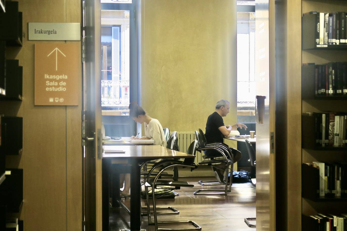 Fotos: El Koldo Mitxelena seguirá abierto al público hasta enero por los sucesivos retrasos de la obra