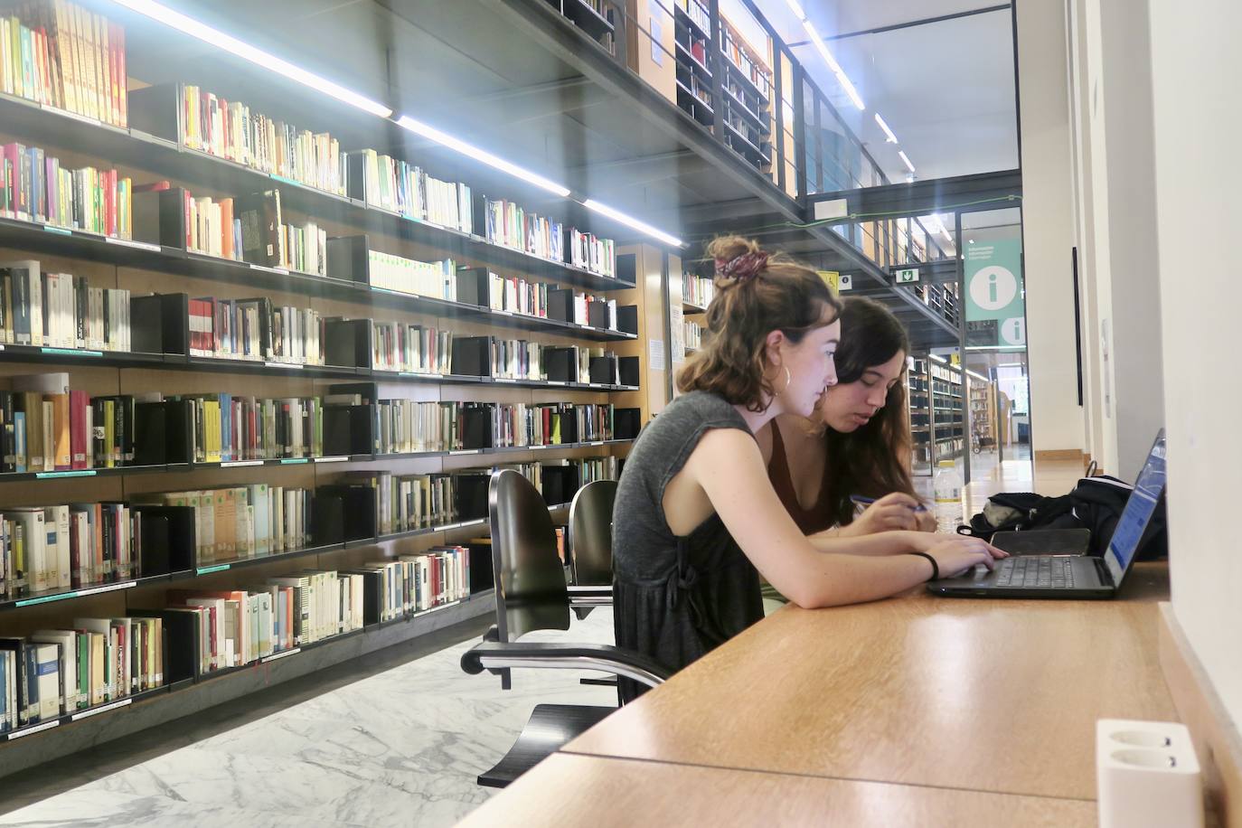 Fotos: El Koldo Mitxelena seguirá abierto al público hasta enero por los sucesivos retrasos de la obra