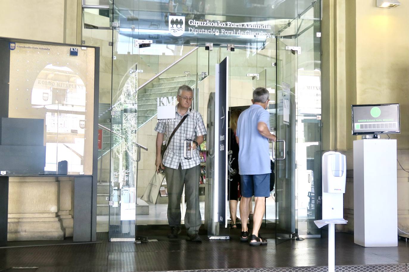 Fotos: El Koldo Mitxelena seguirá abierto al público hasta enero por los sucesivos retrasos de la obra