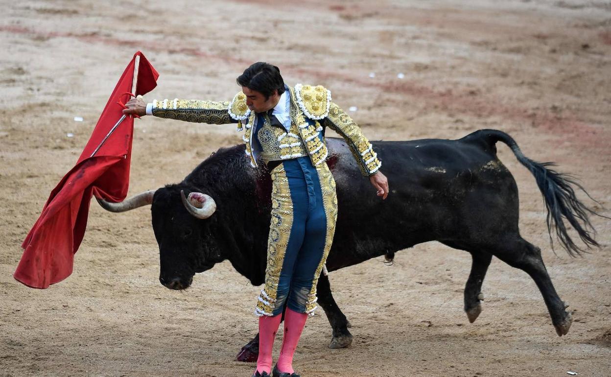 Miguel Angel Perera, durante su actuación de esta tarde en Pamplona