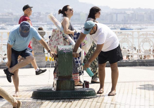 Fotos: Gipuzkoa activará mañana la alarma roja por temperaturas de más de 40 grados en el interior