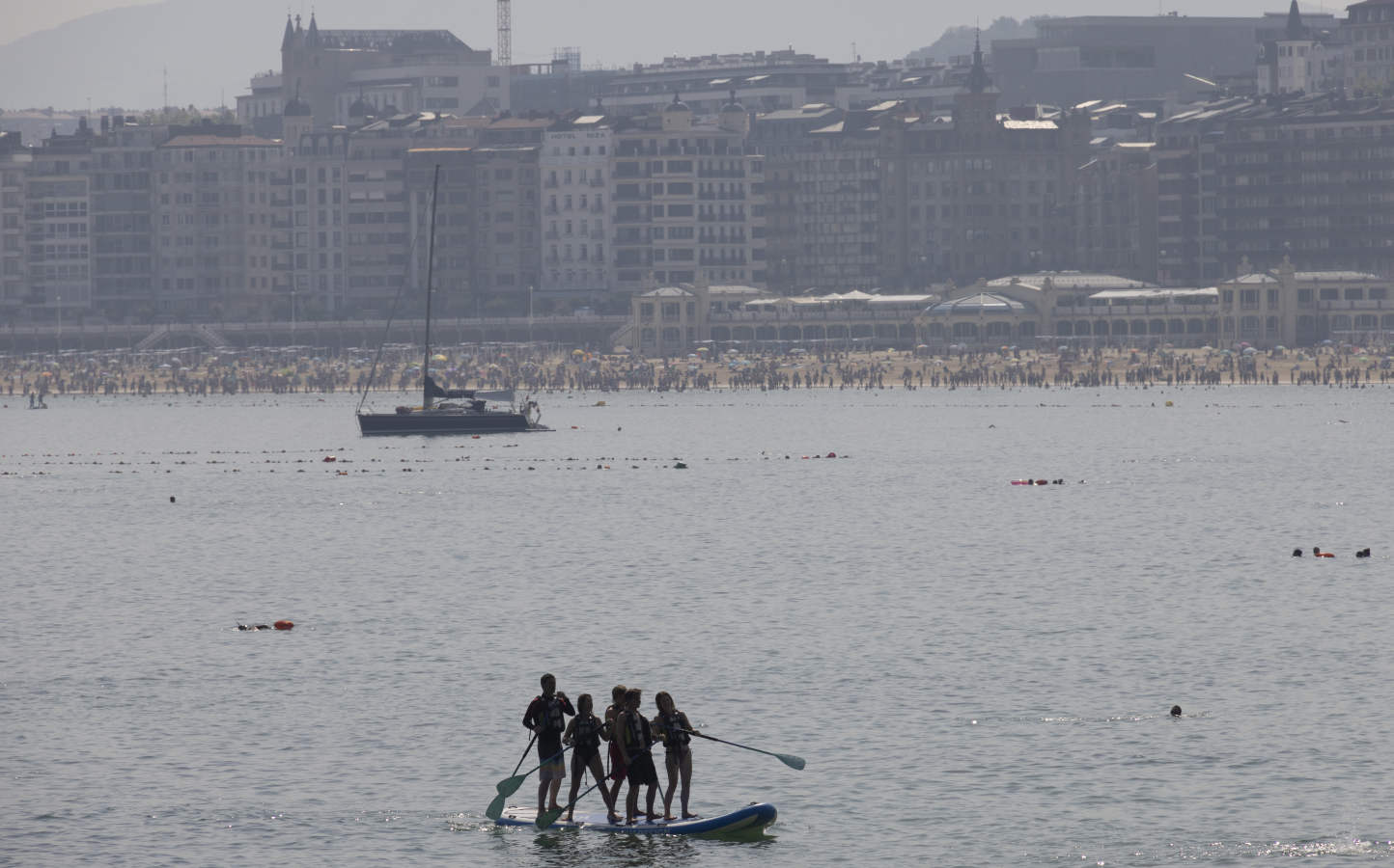 Fotos: Gipuzkoa activará mañana la alarma roja por temperaturas de más de 40 grados en el interior