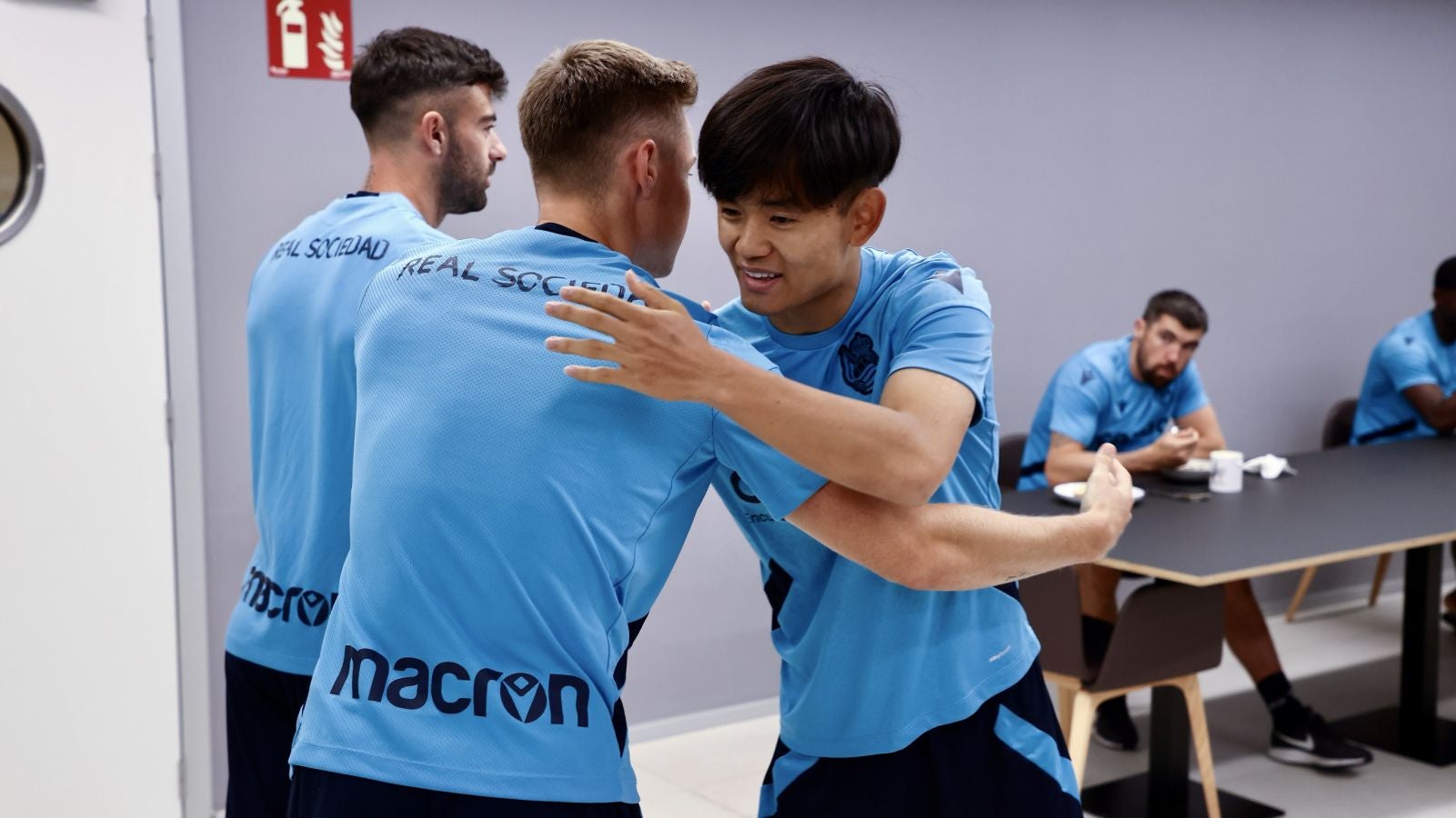 Fotos: Primer entrenamiento de Take Kubo con la Real Sociedad
