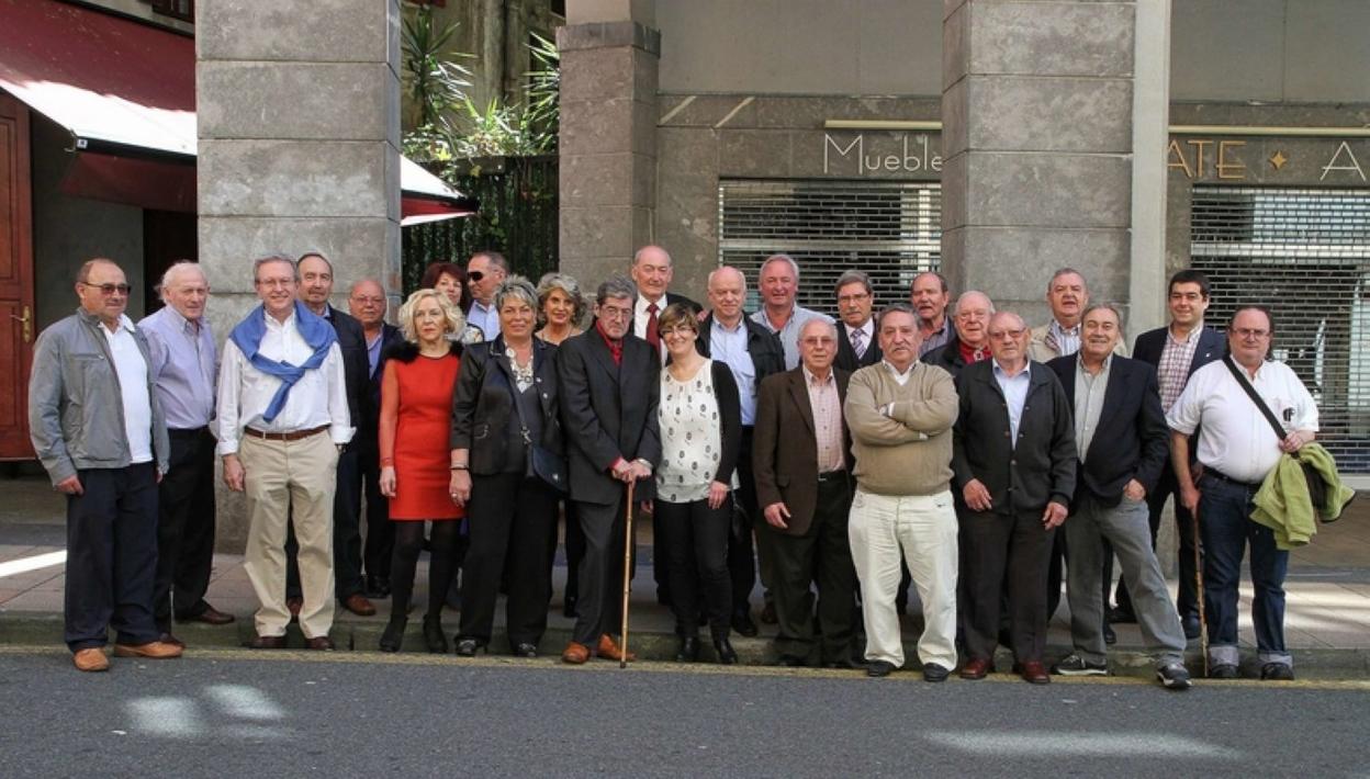 La excursión a Santander es tradicional en la Peña Taurina.