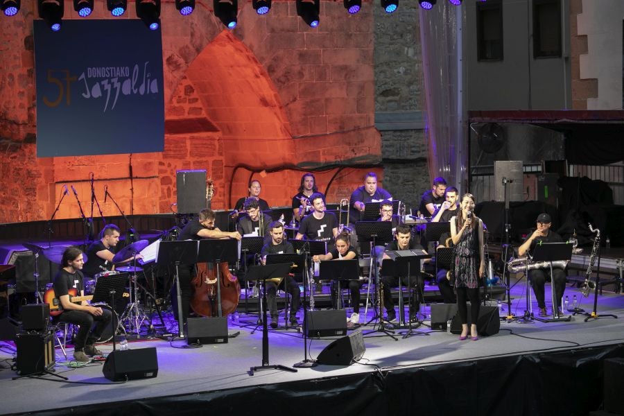 Fotos: La Musikene Summer Big Band y Miho Hazama