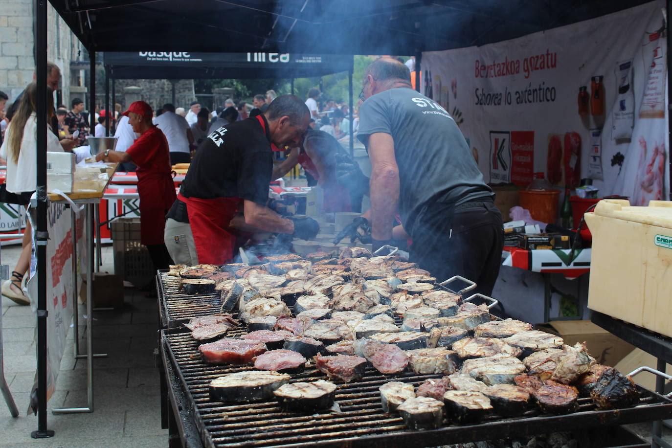 Fotos: Gogoz ozpatu dute azpeitiarrek Santio Eguna eta jada saninazioren zain daude