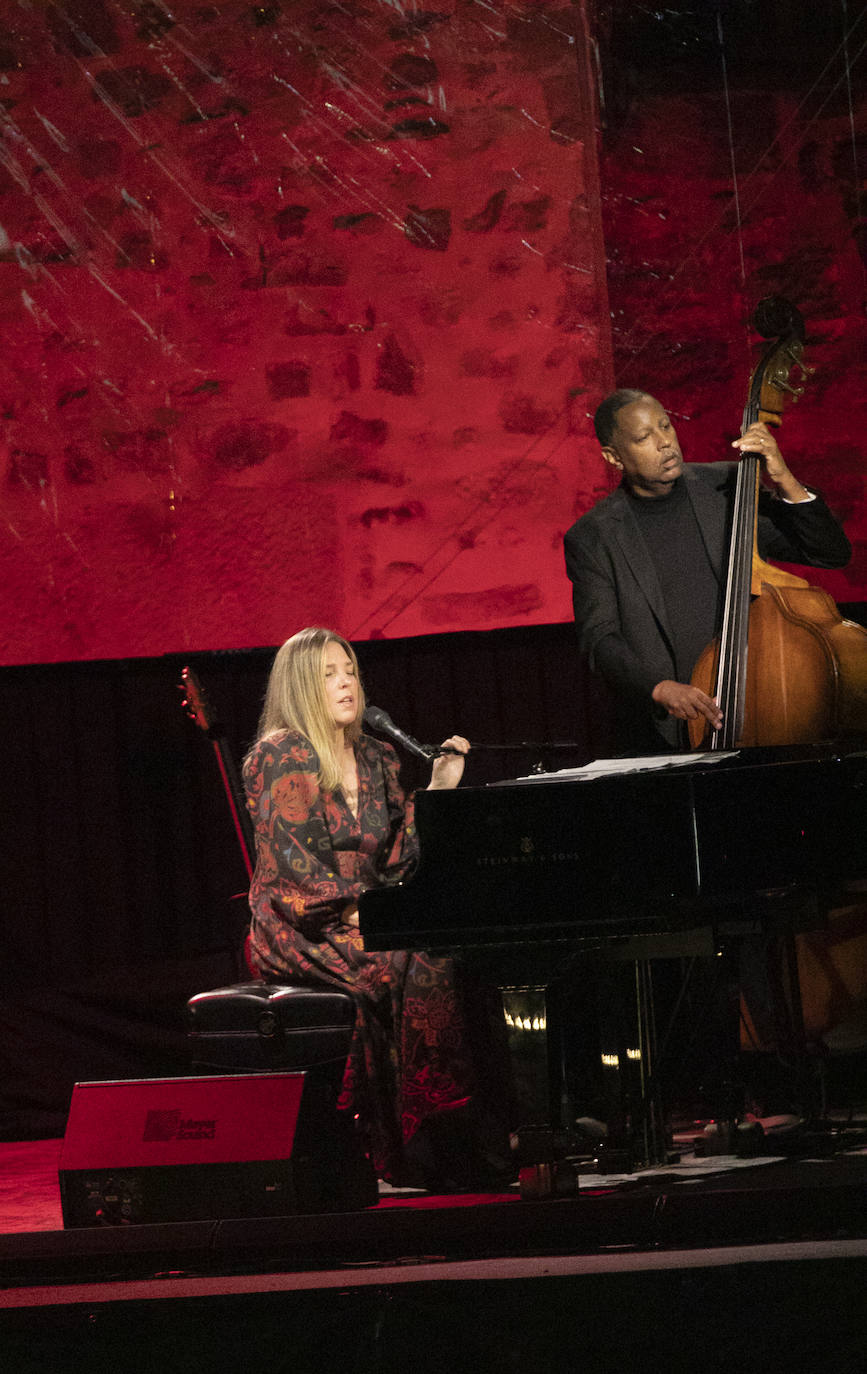 Fotos: Diana Krall cierra con éxito el Jazzaldia