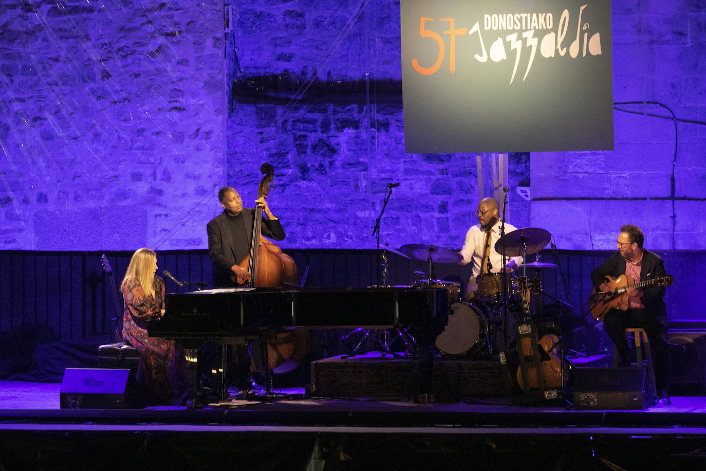 Fotos: Diana Krall cierra con éxito el Jazzaldia