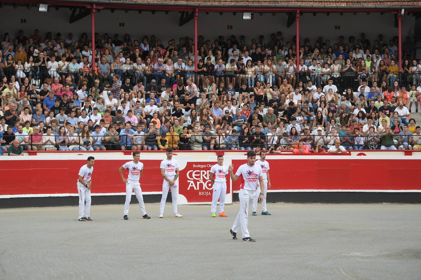 Fotos: Los recortadores y sus piruetas conquistan la Plaza de Toros de Azpeitia