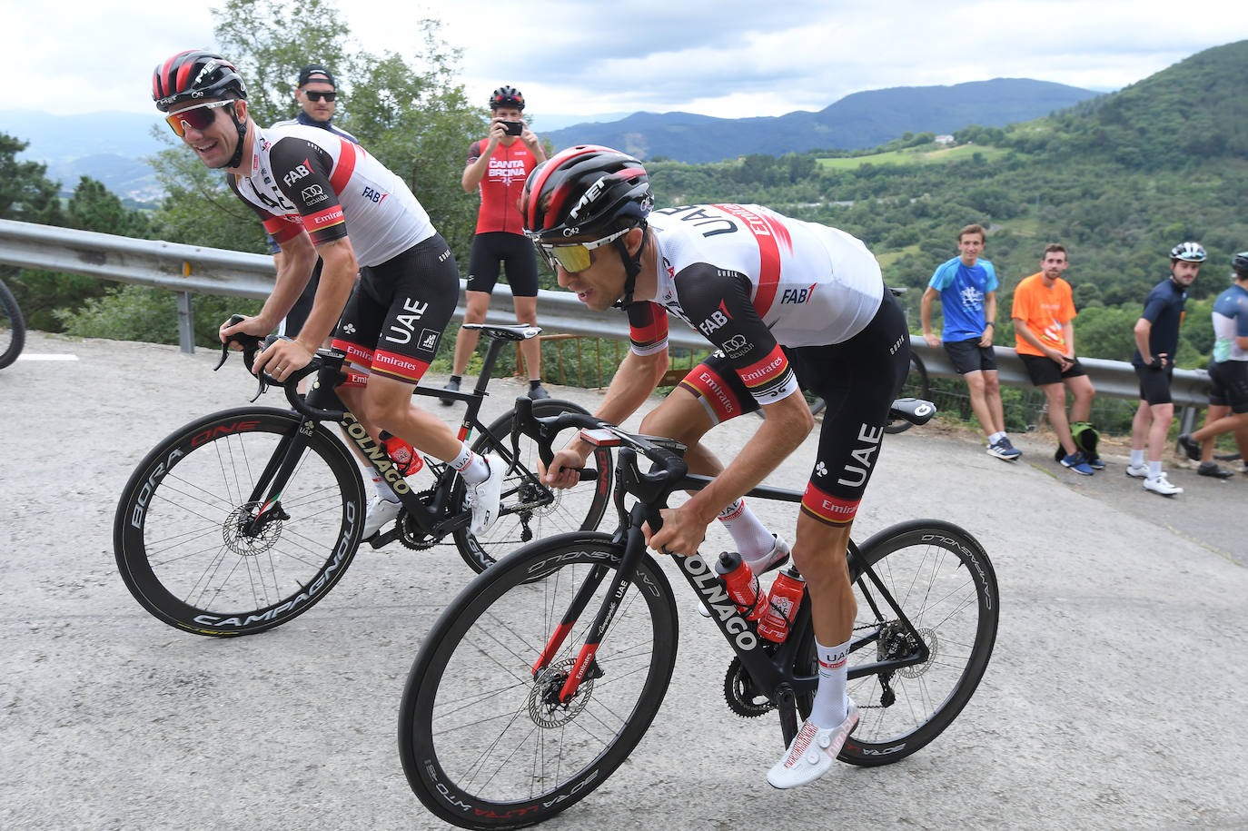 Fotos: Los favoritos de la Clásica se preparan en Murgil