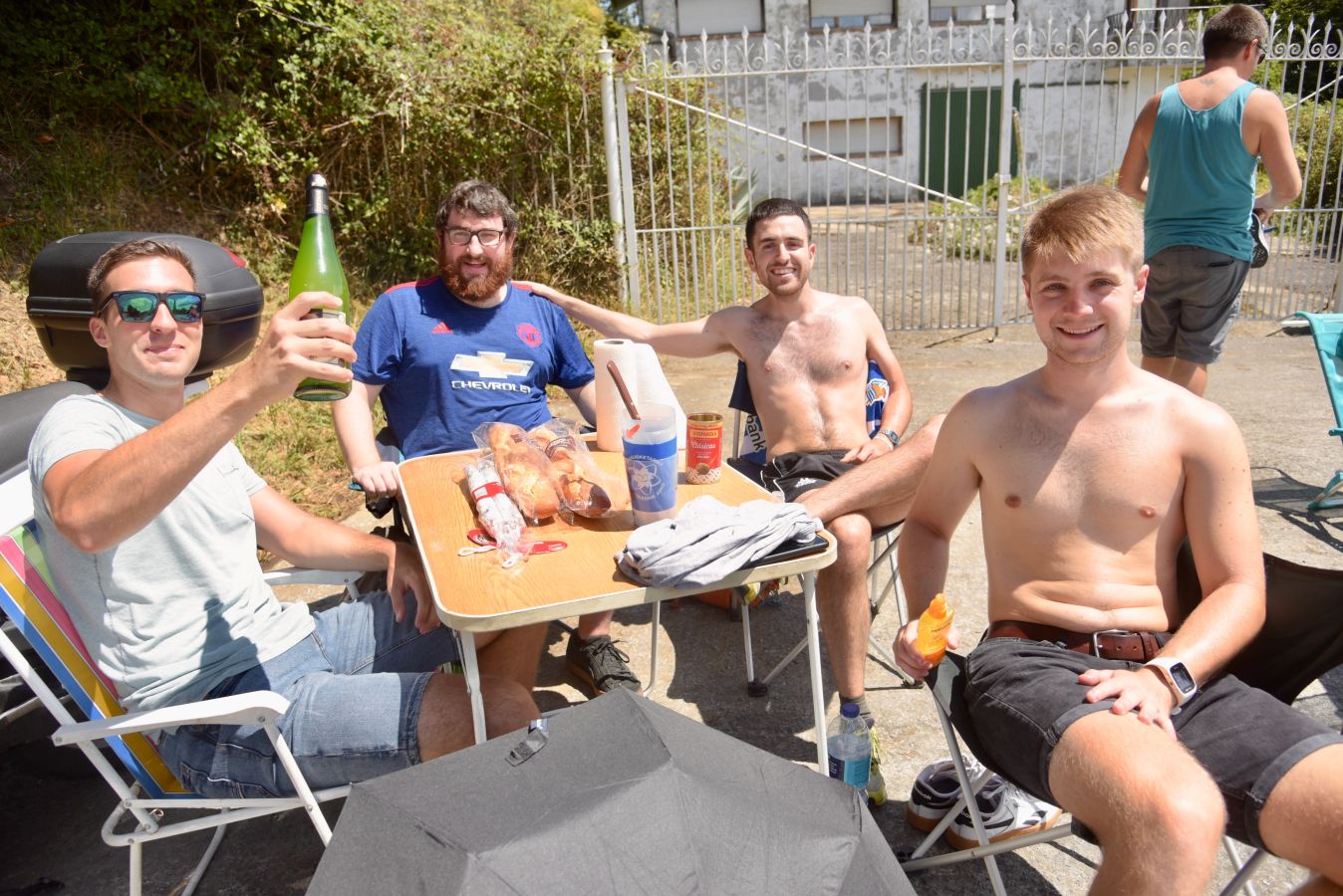 Fotos: Los aficionados se preparan para la llegada de los ciclistas a Murgil