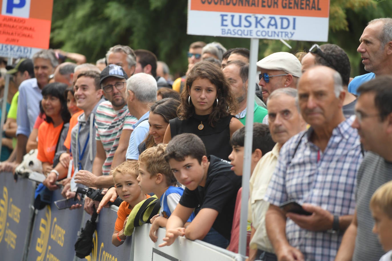 Fotos: Búscate en la salida de la Clásica de San Sebastián